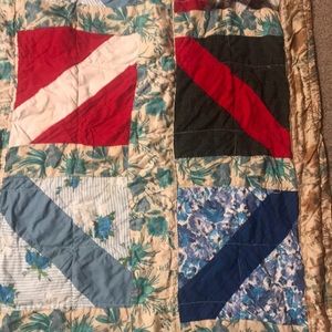 QUILT, COLORFUL, Patchwork VINTAGE FABRIC. 68”x88 looks better in Person. 🔎❤️👀